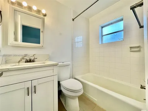 241 SE 9th Avenue Pompano Beach FL 33060