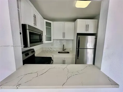 241 SE 9th Avenue Pompano Beach FL 33060