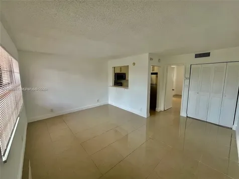 241 SE 9th Avenue Pompano Beach FL 33060