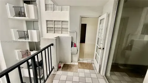 2750 NE 183rd Street Aventura FL 33160