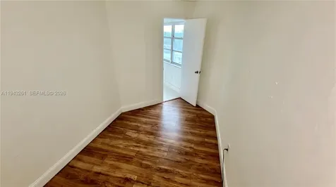 2750 NE 183rd Street Aventura FL 33160