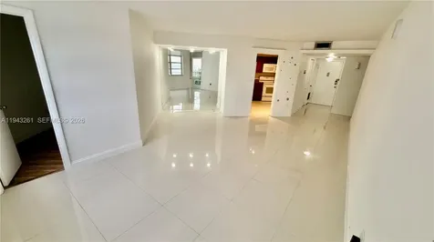2750 NE 183rd Street Aventura FL 33160