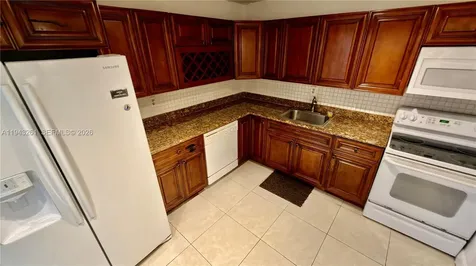 2750 NE 183rd Street Aventura FL 33160