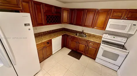 2750 NE 183rd Street Aventura FL 33160