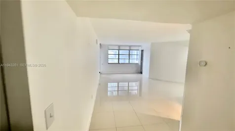 2750 NE 183rd Street Aventura FL 33160
