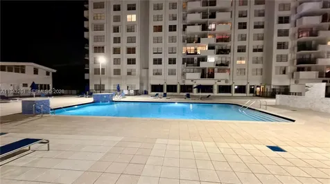 2750 NE 183rd Street Aventura FL 33160