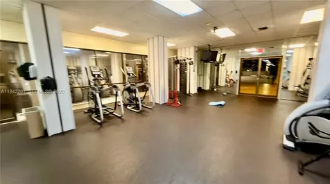 2750 NE 183rd Street Aventura FL 33160