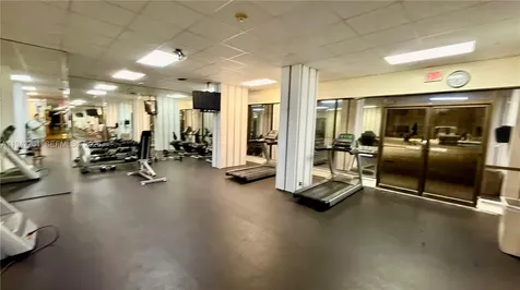 2750 NE 183rd Street Aventura FL 33160