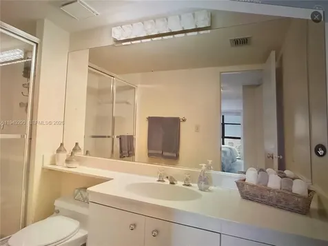 2000 Towerside Terrace Miami FL 33138