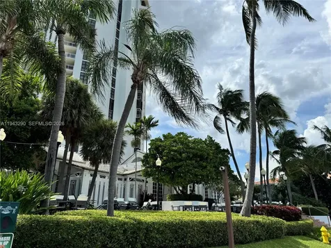 2000 Towerside Terrace Miami FL 33138