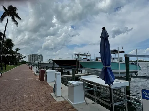 2000 Towerside Terrace Miami FL 33138