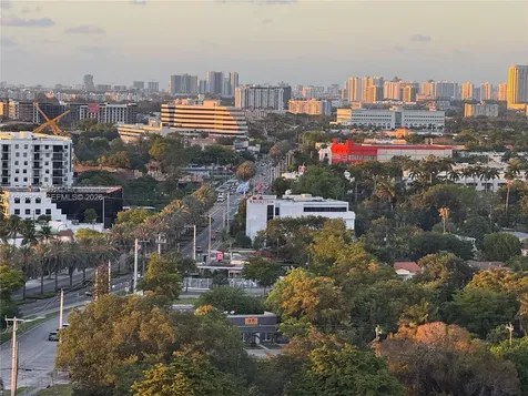 2000 Towerside Terrace Miami FL 33138