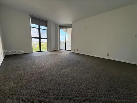 2000 Towerside Terrace Miami FL 33138