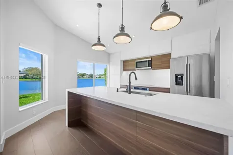 16440 Ruby Lake Weston FL 33331