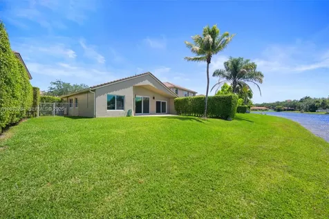 16440 Ruby Lake Weston FL 33331