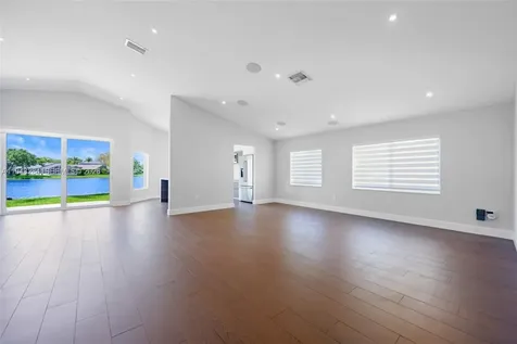 16440 Ruby Lake Weston FL 33331