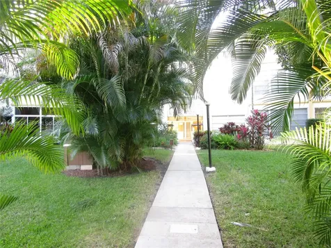 5111 W Oakland Park Boulevard Lauderdale Lakes FL 33313