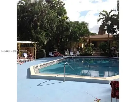 5111 W Oakland Park Boulevard Lauderdale Lakes FL 33313