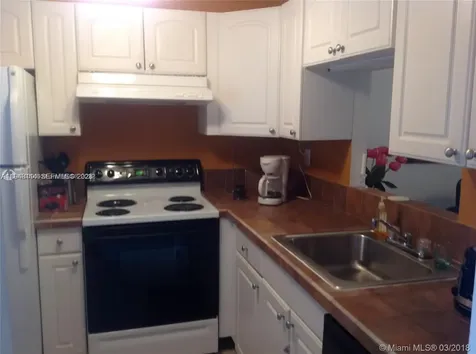 5111 W Oakland Park Boulevard Lauderdale Lakes FL 33313