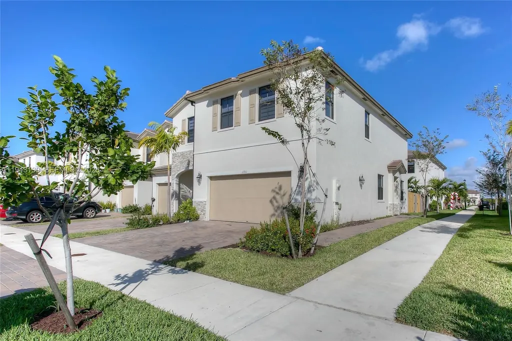 12911 SW 231st Terrace Miami FL 33170