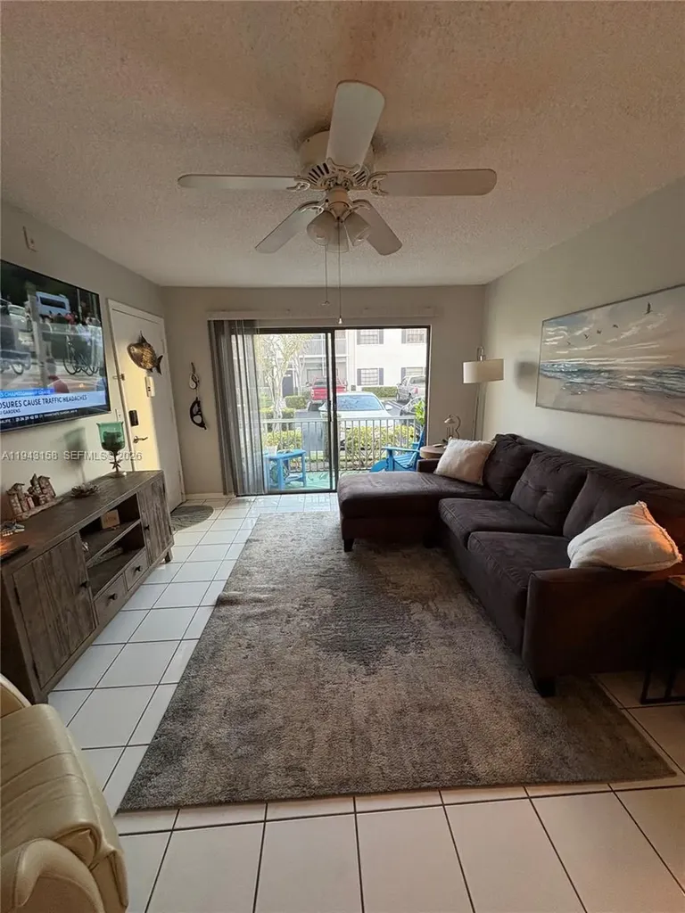 180 Cypress Club Drive Pompano Beach FL 33060