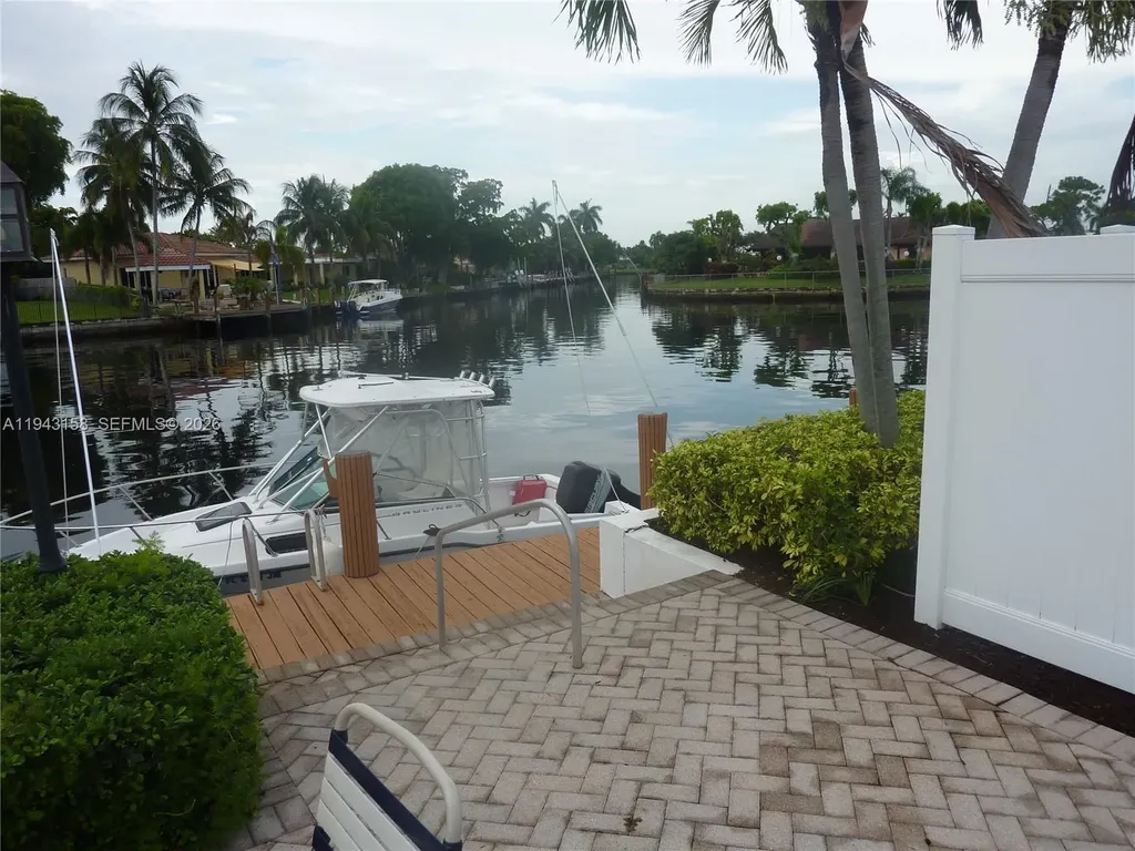 180 Cypress Club Drive Pompano Beach FL 33060