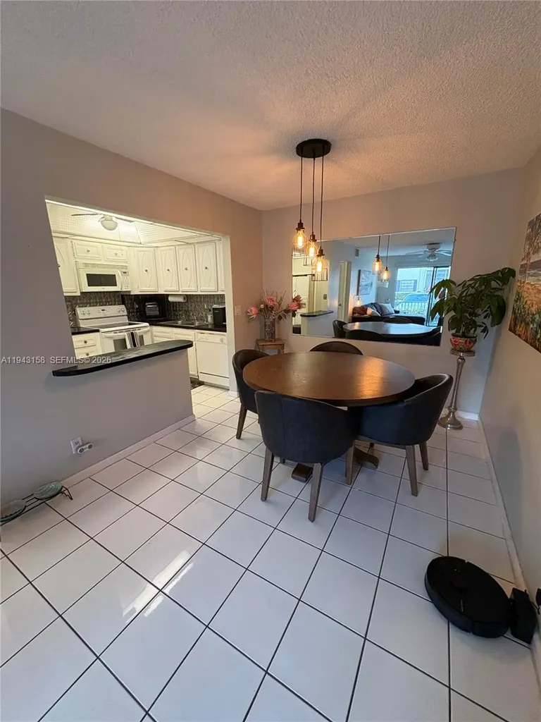 180 Cypress Club Drive Pompano Beach FL 33060