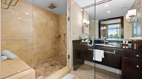1437 Collins Avenue Miami Beach FL 33139