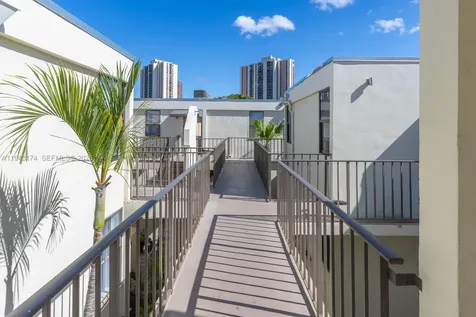 20291 NE 30th Avenue Aventura FL 33180
