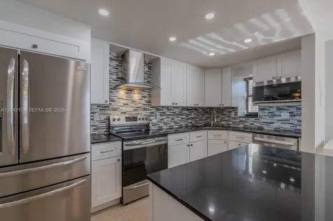 20291 NE 30th Avenue Aventura FL 33180