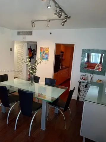 100 Lincoln Road Miami Beach FL 33139