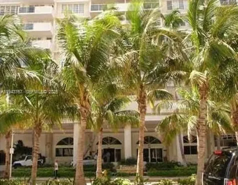 100 Lincoln Road Miami Beach FL 33139