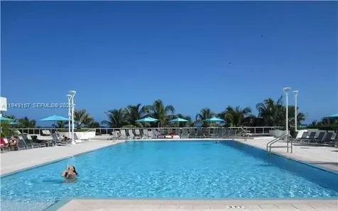 100 Lincoln Road Miami Beach FL 33139