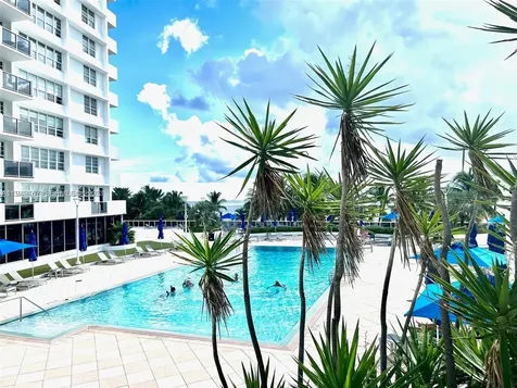 100 Lincoln Road Miami Beach FL 33139