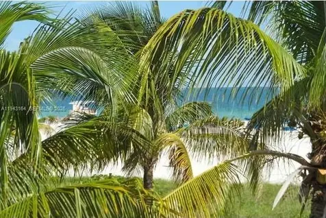 100 Lincoln Road Miami Beach FL 33139