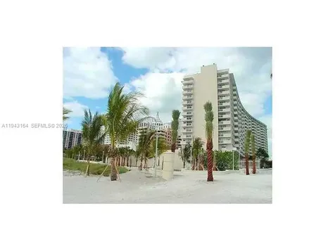 100 Lincoln Road Miami Beach FL 33139