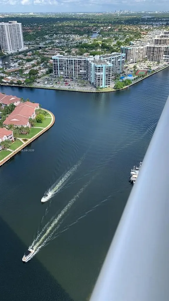 4010 S Ocean Drive Hollywood FL 33019
