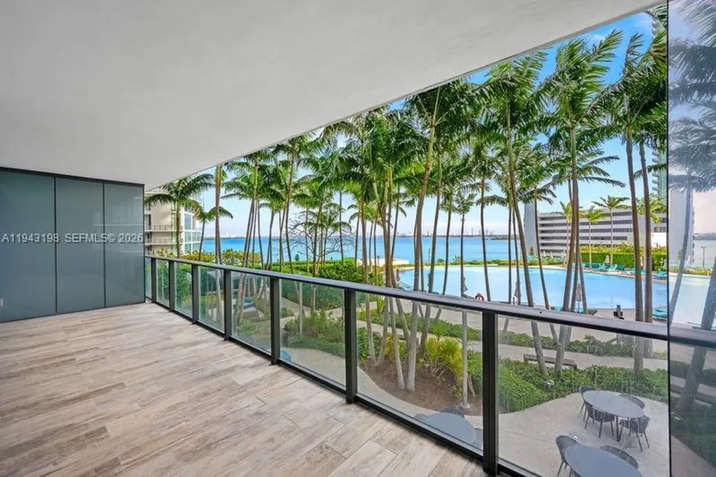650 NE 32nd Street Miami FL 33137
