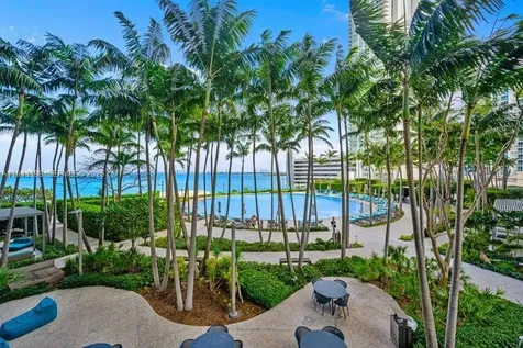 650 NE 32nd Street Miami FL 33137