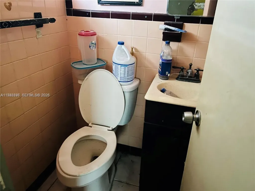 101 NW 30th Terrace Fort Lauderdale FL 33311