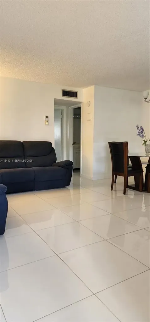 5300 Washington Street Hollywood FL 33021