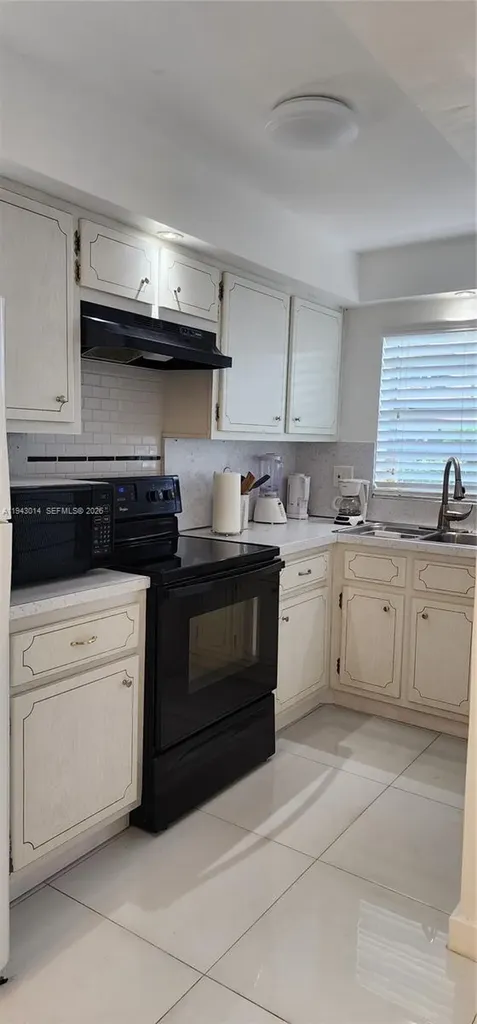 5300 Washington Street Hollywood FL 33021