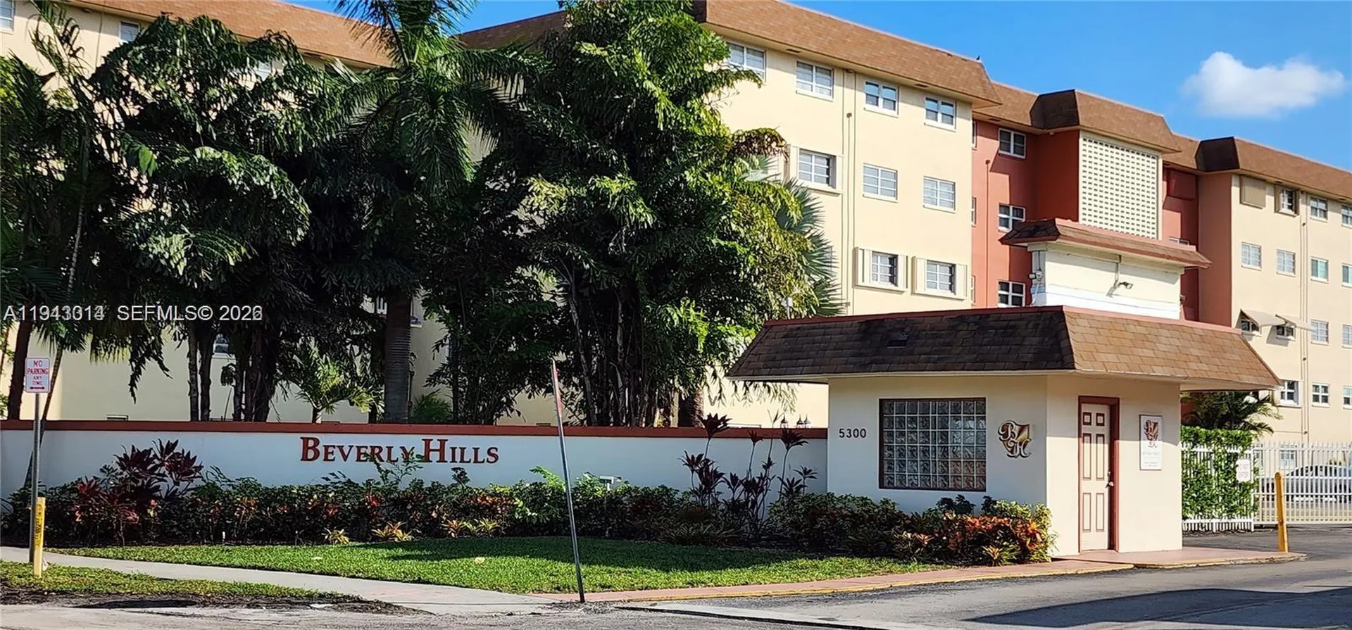 5300 Washington Street Hollywood FL 33021