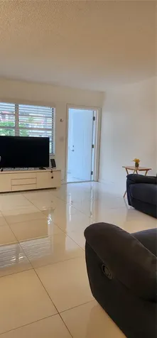 5300 Washington Street Hollywood FL 33021