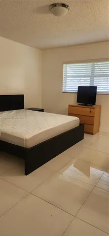 5300 Washington Street Hollywood FL 33021