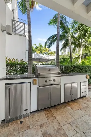 19005 Atlantic Boulevard Sunny Isles Beach FL 33160