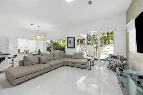 19005 Atlantic Boulevard Sunny Isles Beach FL 33160