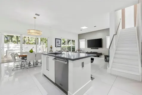 19005 Atlantic Boulevard Sunny Isles Beach FL 33160