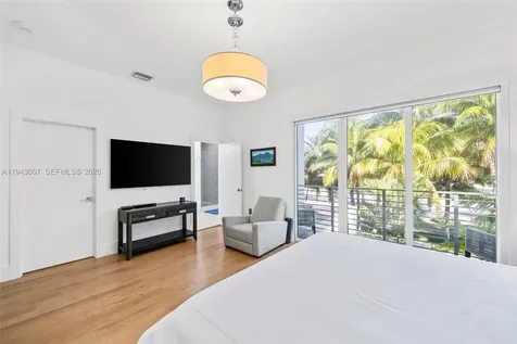 19005 Atlantic Boulevard Sunny Isles Beach FL 33160