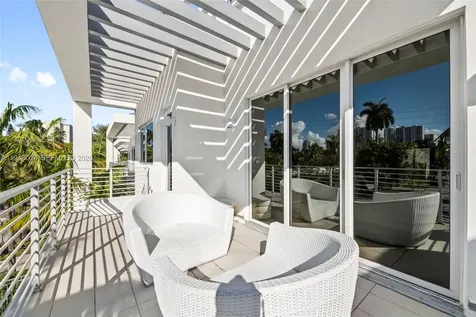 19005 Atlantic Boulevard Sunny Isles Beach FL 33160